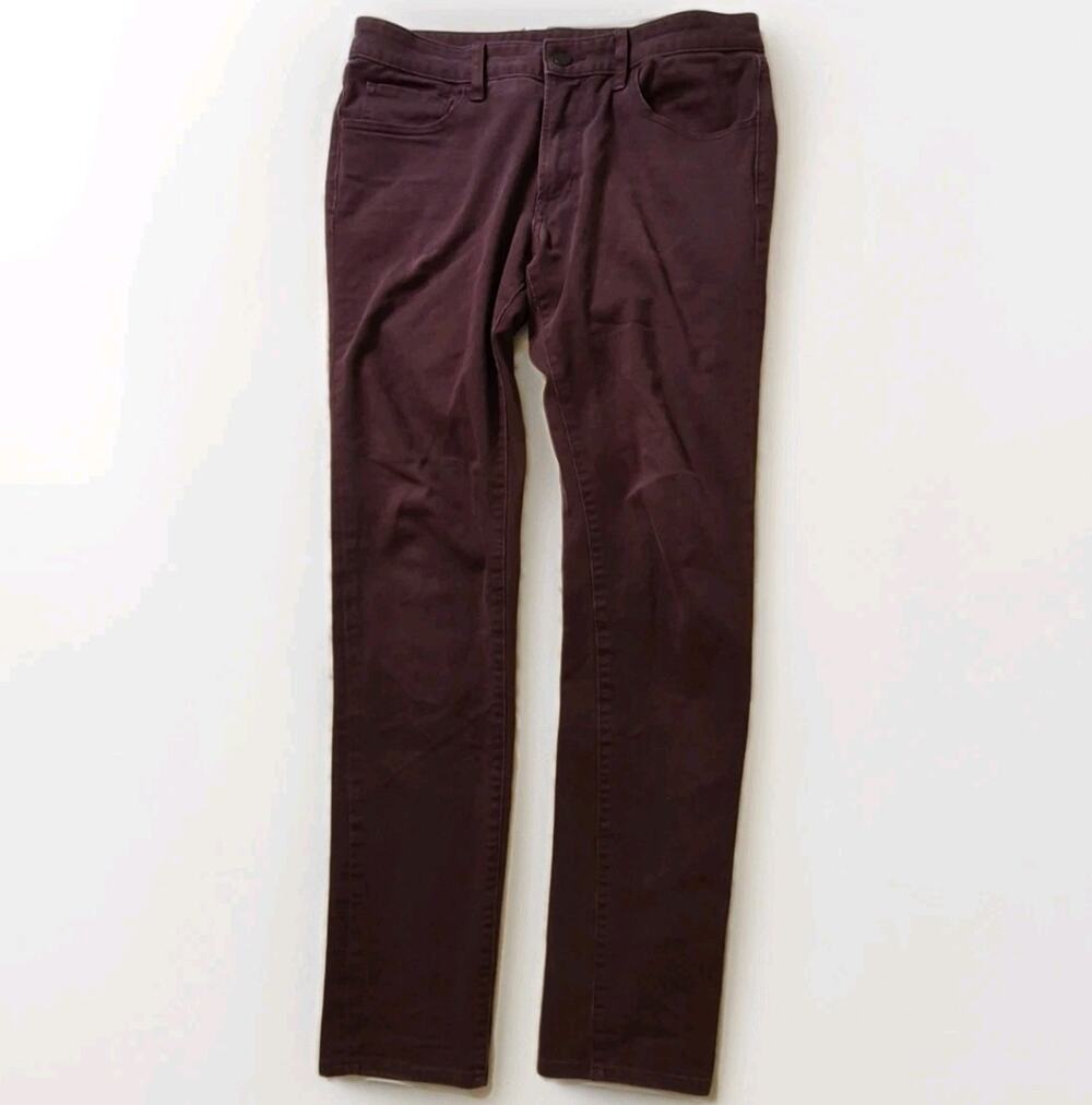 Uniqlo Skinny Tapered Fit Men's Jeans in Deep Burgundy Size 31x34